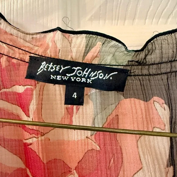 ❤️💗🌹Betsey Johnson Vintage Y2K 💯 Silk Georgette Wrap Top Size 4🌹💗❤️ - Picture 3 of 6